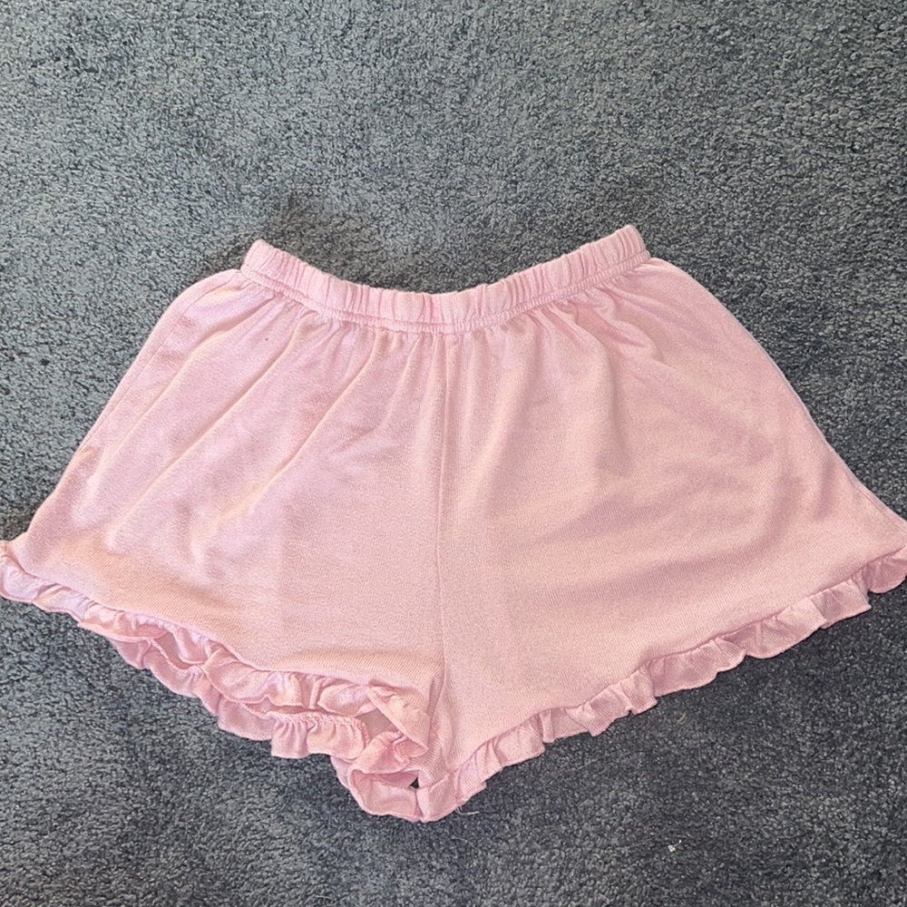 Baby pink flowy shorts